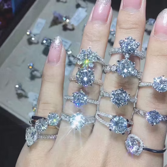Luxury White Gold Diamond Wedding Engagement Moissanite Rings for Women